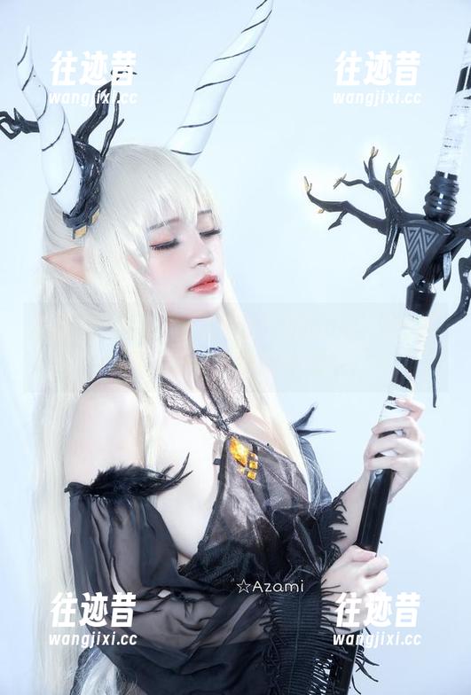 从未见过AzamiAlbedo的cos，如今这组图片果然没让我失望呢！