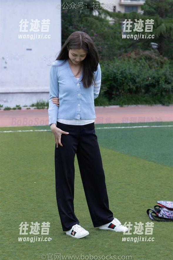 BoBoSocks袜啵啵 - 图集：甜甜圈的油亮肉丝，还有谁敢说不香？