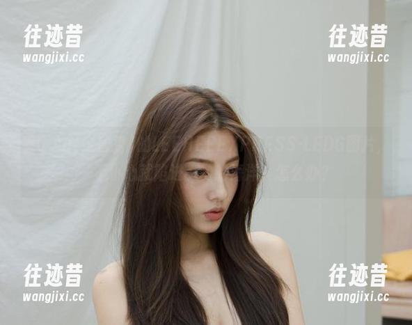 看G.su(全智秀)的LEEHEEEXPRESS-LEDG图片，一不小心就陷进cos的海洋，怎么办？
