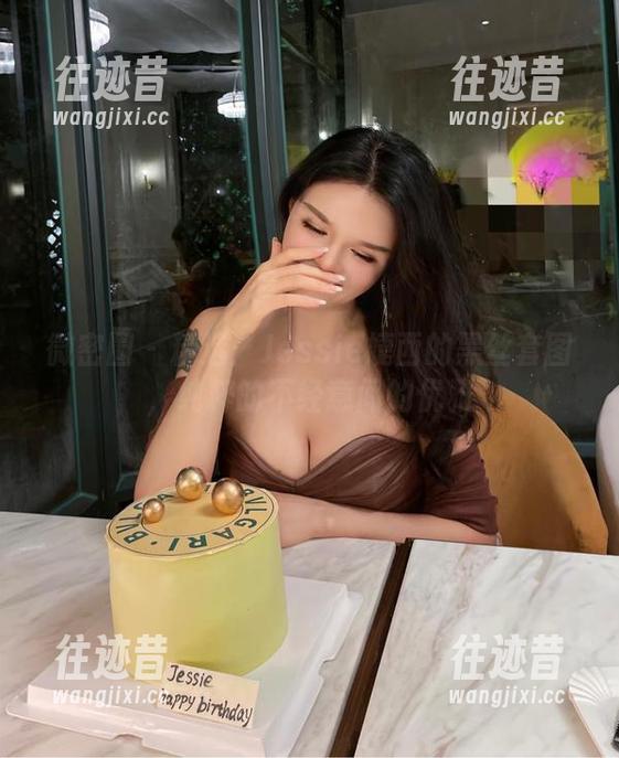 Jessie婕西 微密圈 - 精选:Jessie婕西的黑丝套图,纯粹的不经意间的优雅