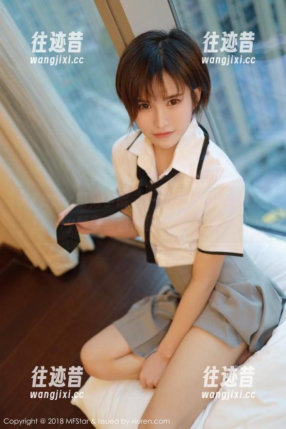 MFStar模范学院-Emily顾奈奈酱 MFStar模范学院 - 一点无圣光的睡意,Emily顾奈奈酱的图包里藏了多少?