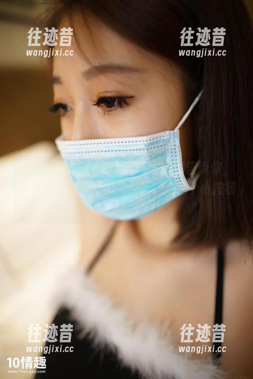 黑色蕾丝写真免费获取，ROSI告诉你，梦中的衣柜其实就在附近，就差个小按钮！