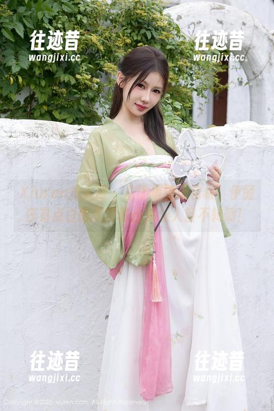 Xiuren秀人网 - 从地板到天花板，伊丽莎有点白的高跟鞋合集让人目不转睛！