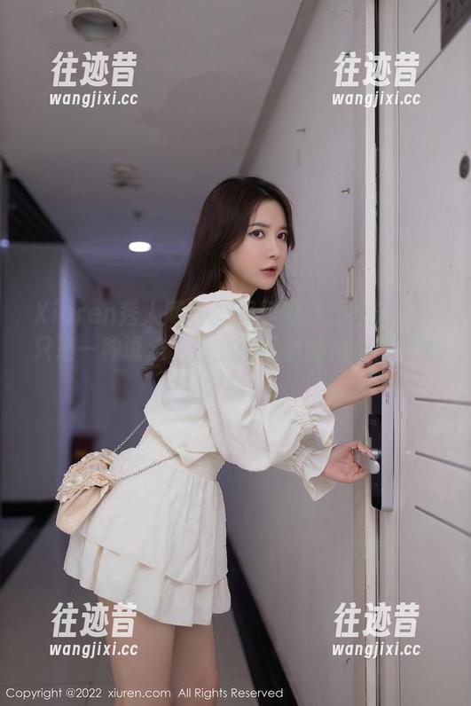 Xiuren秀人网 - 如果你觉得无圣光写真只是一种说法，那么你没看柚柚小奶瓶的妹妹。