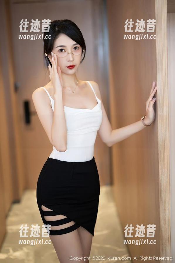 Xiuren秀人网 - 白洁Bessie的裤里丝写真集，更新了个大news！