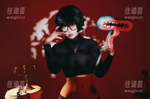 puypuy puypuy聘请RinTohsaka:这组写真集让你误以为是魔法!