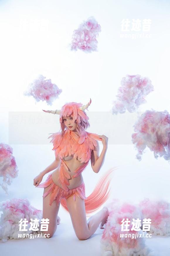 云溪溪奶桃 图片和分享完美结合,云溪溪奶桃让Topaz黄宝石也发光!
