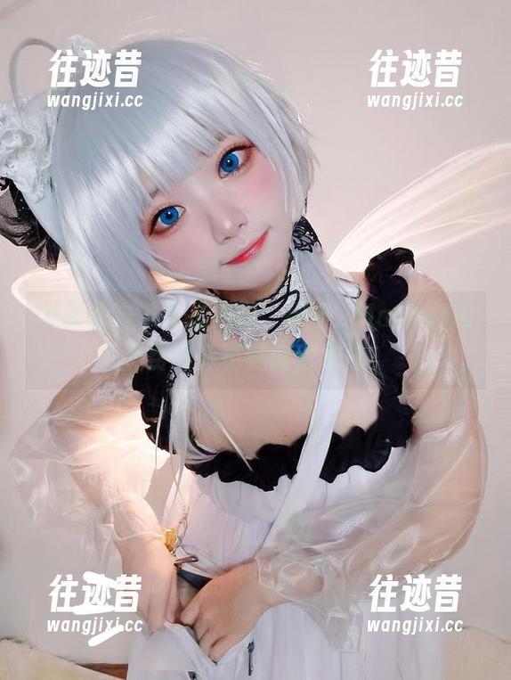 伊喵_Master 中秋礼物不仅是月饼,伊喵_Master的免费写真更是甜蜜加分!