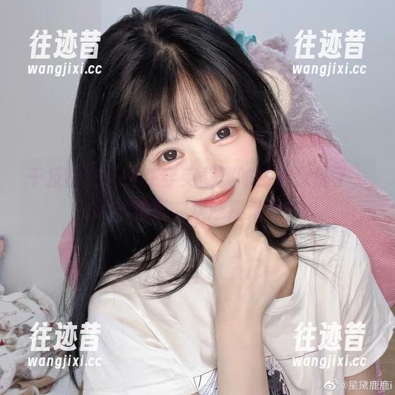 千反田鹿子正在穿英梨梨的皮衣，别了，常规写真，欢迎摇滚风！