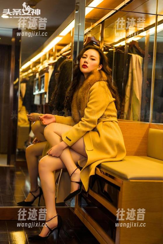 头条女神 - 乔安的温柔私拍：不小心把你的眼球撩到了！