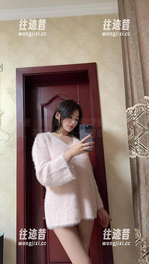 微密圈 - 奶宝妹纸的短裙罗曼史：原图预告前，不要太期待哦——图集请自备纸巾。