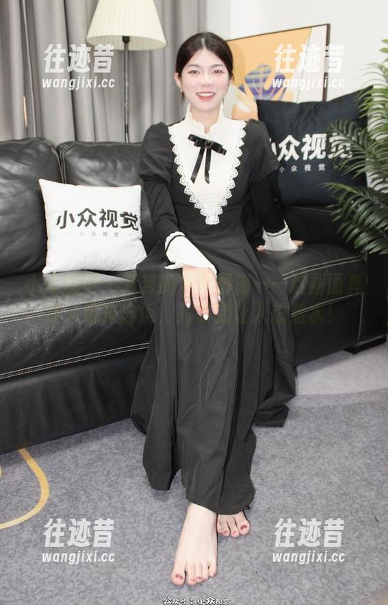 小众视觉 - 芳芳的泳装图库——这画面真让人流连忘返，高清到让人想潜水！
