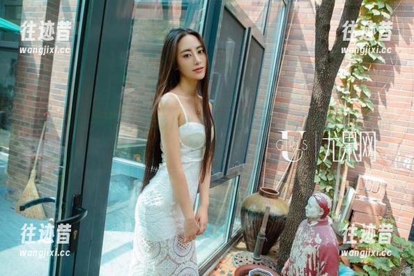尤果网-李颜儿 尤果网 - 夏天来袭,李颜儿比基尼私拍合集,脑子里插满海风的妙想!