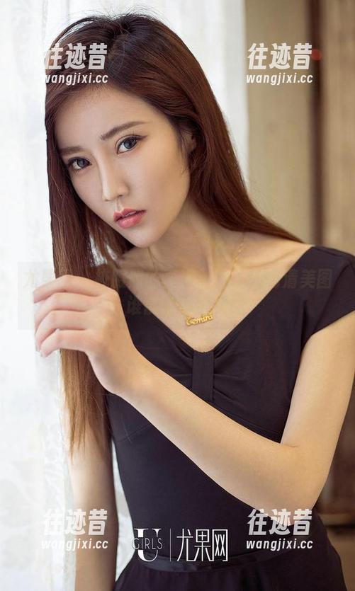 尤果网 - 校服照的真谛。柚子的高清美图，谁能懂那份纠结