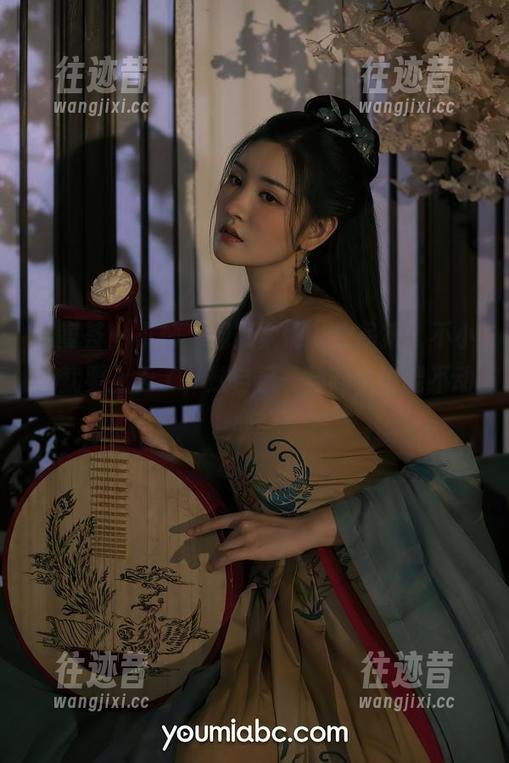 尤蜜荟 - 小仙“绿野柔情”作品集，不小心就要上天了；放自己一马嘛，谁能不动心。