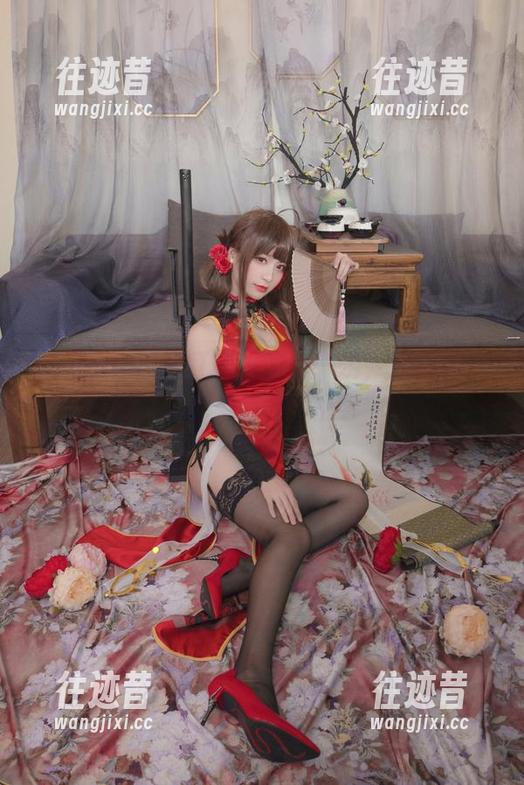 星野saori在红裙里的每一瞬，原图和资源，等你来好好“品尝”。