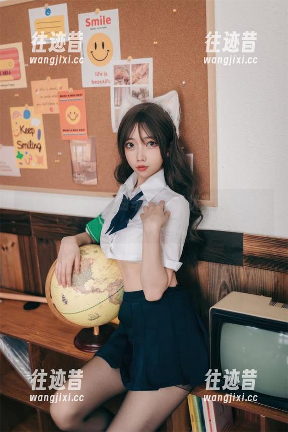 瑜伽姐姐与杏仁曲奇，高清状态下的迷离共鸣！