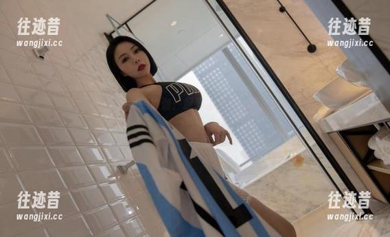 微密圈 - 果儿Victoria的瑜伽：捉弄重力的美图精选，给你不一样的腰腿痛！