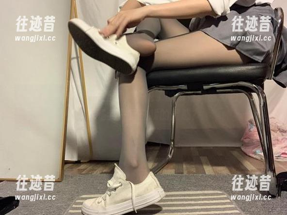 微密圈 - 这悦目的画面，桃脱了的御姐美图图包，难道就是我一直在找的灵感？