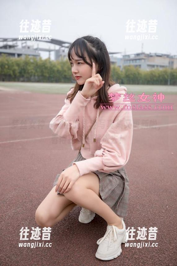 梦丝女神 - 刘诺的泳池写真集又更新啦，看得我直想跳进去！