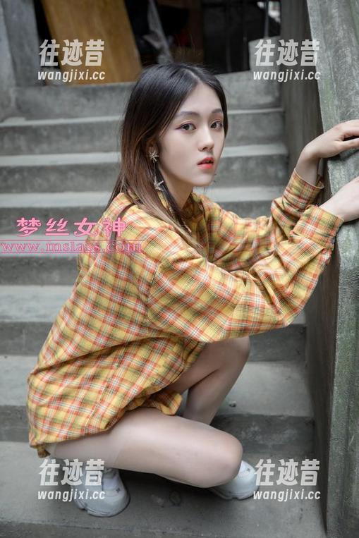 梦丝女神 - 在花月舞的居家寻宝，高清下载，快来一探究竟