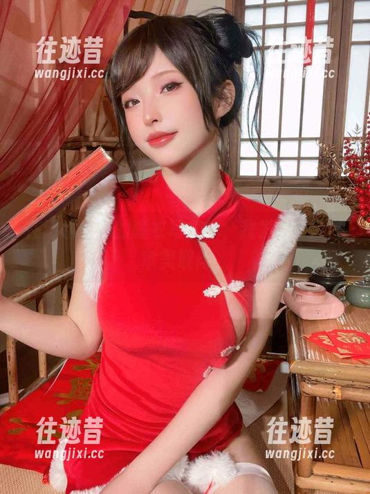 在清水由乃的睡衣写真中，我发现了我的审美取向。