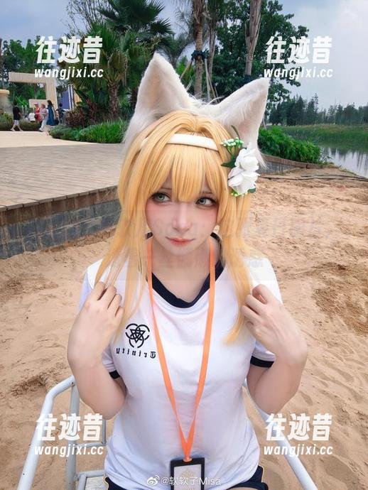 在线回顾特软儿Sona：这张夏日图片，透着一丝慵懒的诱惑