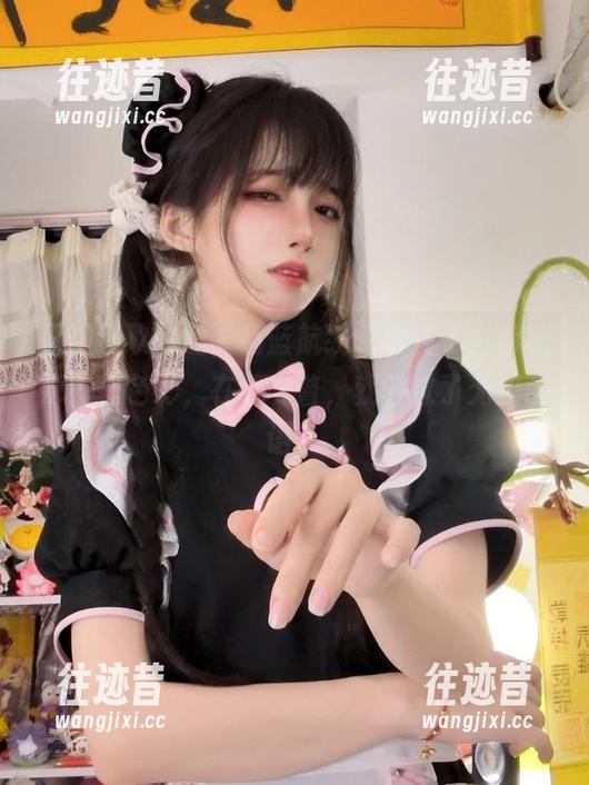 又被狐玖玖的“碧蓝航线”勾住了，赤城那一抹色彩，在线一瞥，就胜过了无数言语。