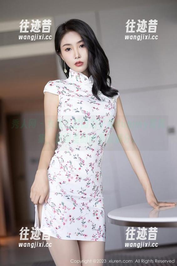 秀人网 - 女孩主题的周于希dummy写真集，原图里的幽默感满分。