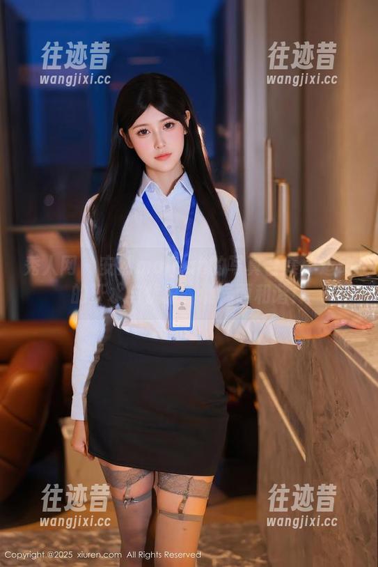 秀人网 - 安然maleah的写真合集：运动的汗水与优雅，诡异而和谐！