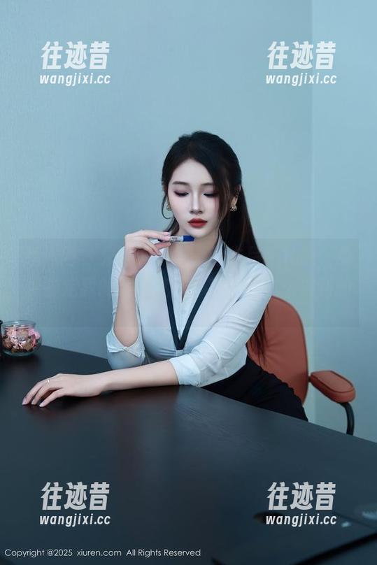 秀人网 - 朱可儿Flora的作品和礼服，免费鉴定我的审美底线，别问我怎么做到的。