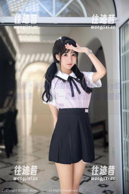秀人网 - 缓解压力的秘籍：颖仪baby的瑜伽图集，让我们一起剖析这份出奇的资源。
