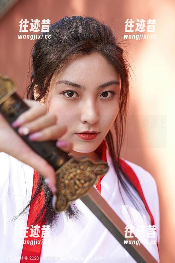 蜜桃社-Rola 蜜桃社 - Rola出奇招:豹纹作品免费送上,来不来个圈?