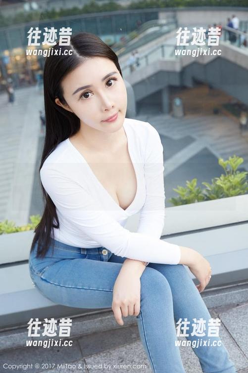 蜜桃社-伊琳 蜜桃社 - 套图里的护士伊琳,自带无圣光云淡风轻