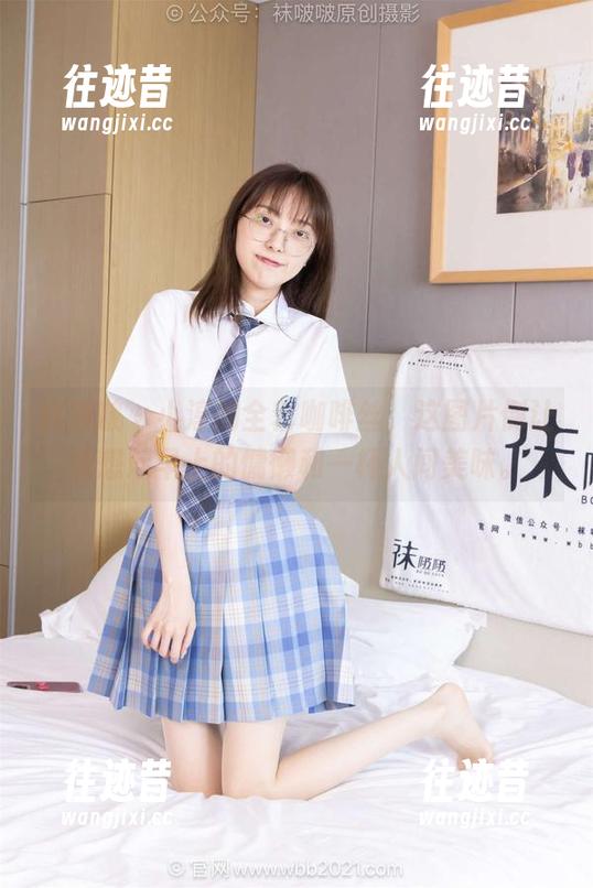 袜啵啵 - 小淳的全套咖啡丝，这图片倒让我想起早上的慵懒和一杯人间美味。