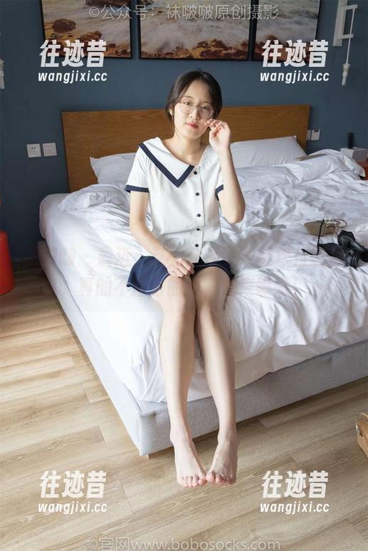 袜啵啵 - 最近，芝士分享了一套银行制服，真的不插电的帅，快来瞧瞧！