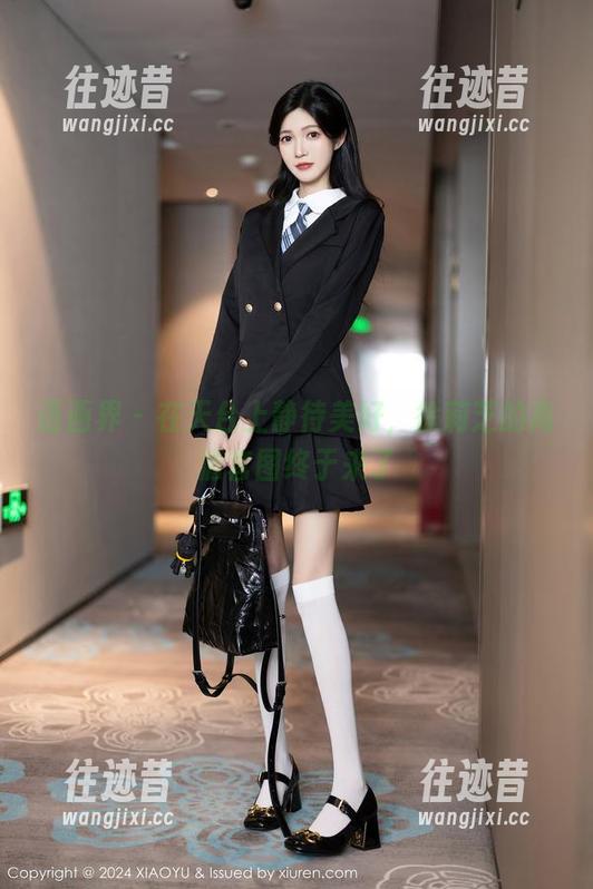 语画界 - 在天台上静待美好，徐莉芝的高清套图终于来了