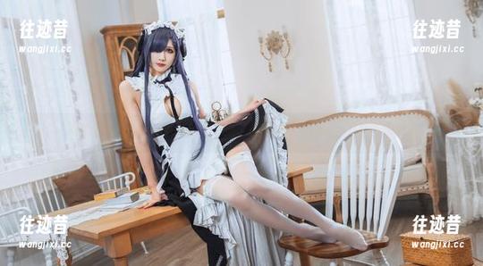 追逐速度的雅祈masaki：无圣光的尼禄赛车服写真究竟有多飒？